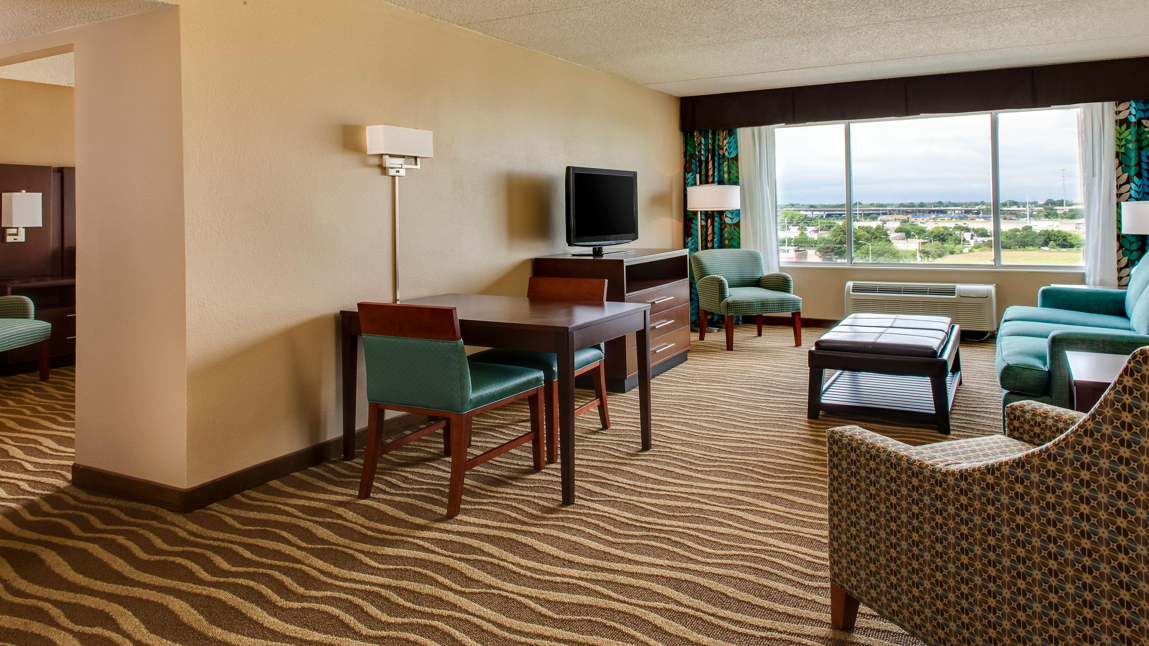Holiday Inn Hotel & Suites Overland Park-West By Ihg Exterior foto
